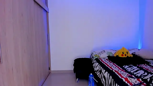 aldrinwhite online show from February 14, 3:42 pm