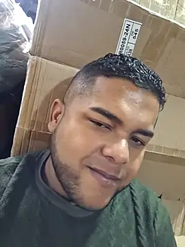 Snapshot of caballo57 chatting on November 6, 4:52 pm caballo57 online show from November 6, 4:52 pm