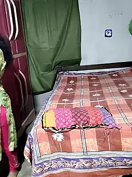 Snapshot of Mourani24 chatting on May 11, 4:26 pm Mourani24 online show from May 11, 4:26 pm