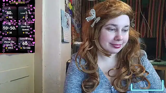 Snapshot of Cora_Maro chatting on April 20, 10:51 am Cora Maro online show from April 20, 10:51 am