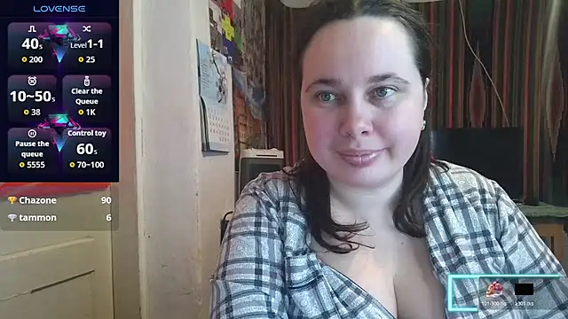 Snapshot of Cora_Maro chatting on April 21, 2:51 am Cora Maro online show from April 21, 2:51 am