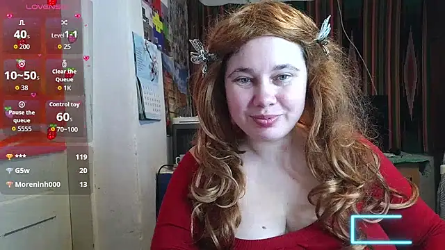 Snapshot of Cora_Maro chatting on April 22, 11:34 am Cora Maro online show from April 22, 11:34 am