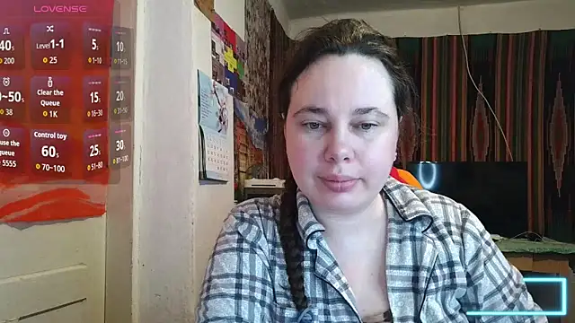 Snapshot of Cora_Maro chatting on April 25, 10:18 pm Cora Maro online show from April 25, 10:18 pm
