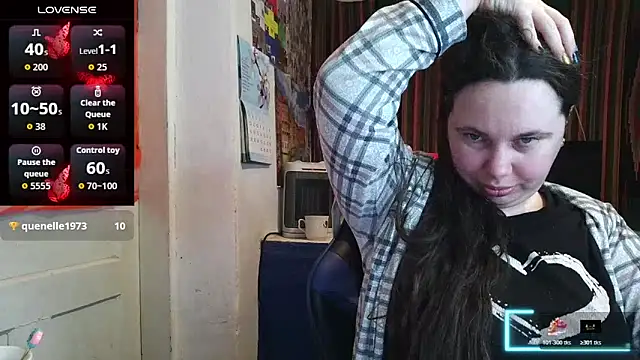 Snapshot of Cora_Maro chatting on April 28, 2:27 am Cora Maro online show from April 28, 2:27 am