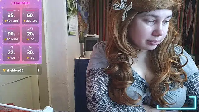 Snapshot of Cora_Maro chatting on May 14, 11:06 am Cora Maro online show from May 14, 11:06 am