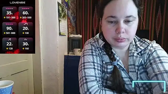 Snapshot of Cora_Maro chatting on May 18, 11:21 pm Cora Maro online show from May 18, 11:21 pm
