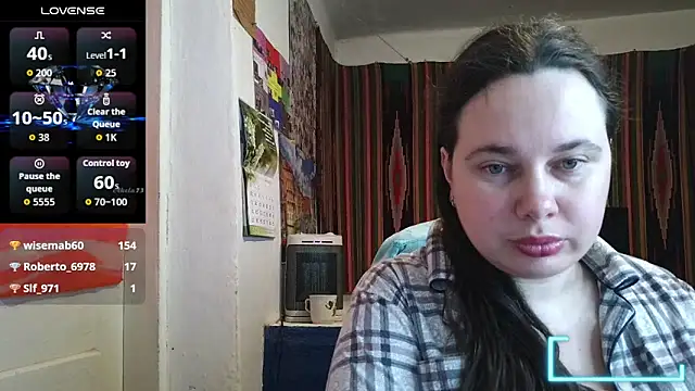 Snapshot of Cora_Maro chatting on May 19, 1:56 am Cora Maro online show from May 19, 1:56 am