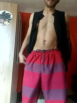 Snapshot of Mich_Stev9524 chatting on February 18, 4:47 pm Mich Stev9524 online show from February 18, 4:47 pm