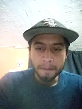 Snapshot of Mich_Stev9524 chatting on March 1, 5:42 am Mich Stev9524 online show from March 1, 5:42 am