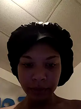 Snapshot of Joyous345 chatting on November 5, 11:43 am Joyous345 online show from November 5, 11:43 am