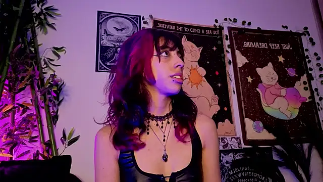 Nyx nayla online show from April 4, 10:29 pm