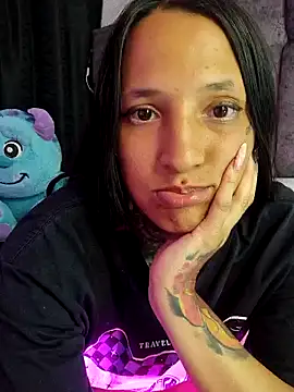 Snapshot of Nicole420squirt chatting on January 15, 12:19 am Nicole420squirt online show from January 15, 12:19 am