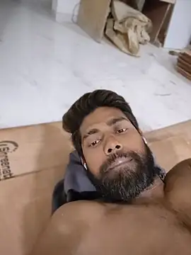 INDIANBOY7439 online show from April 11, 6:23 pm