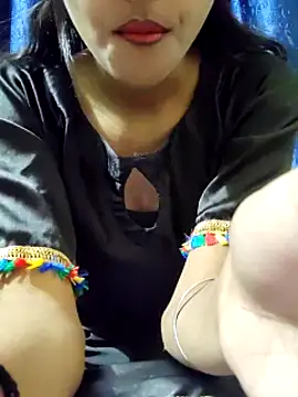 Snapshot of Miss_saniya chatting on December 6, 3:08 am Miss saniya online show from December 6, 3:08 am