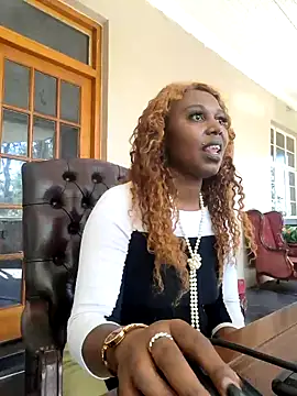 YourDreamLady22 online show from January 28, 7:32 am