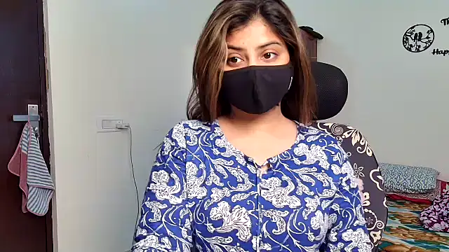 Hoty-Shivangi online show from February 25, 8:35 am