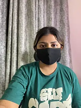 Snapshot of Hoty-Shivangi chatting on May 6, 3:28 pm Hoty-Shivangi online show from May 6, 3:28 pm