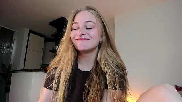 MiaMews online show from October 24, 12:01 pm