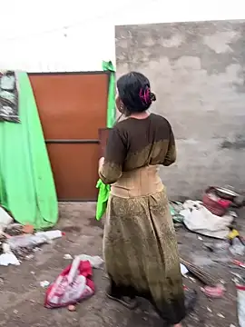 xyztopbeing online show from December 29, 12:23 pm