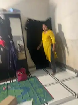 xyztopbeing online show from January 8, 12:58 pm