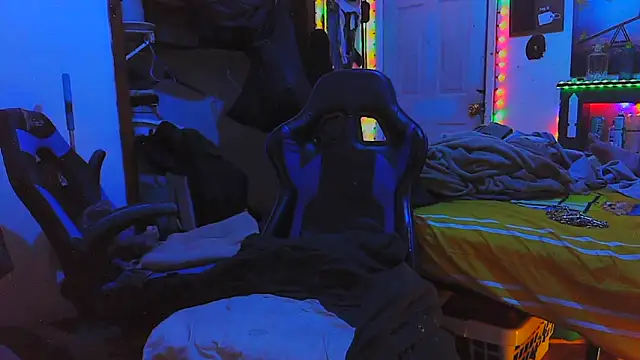 Buffshagswell online show from February 5, 7:07 pm