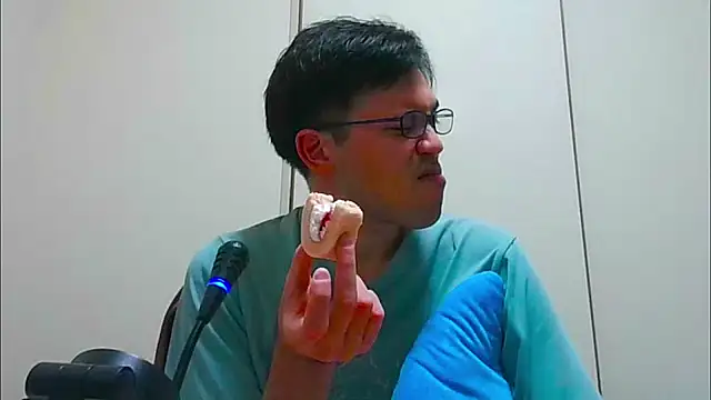 ryusei18570 online show from January 12, 1:27 pm