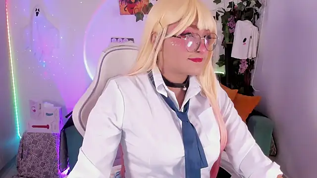 Snapshot of cutepie_uwu_ chatting on October 16, 11:17 pm cutepie uwu  online show from October 16, 11:17 pm