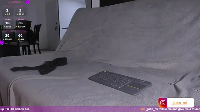 Snapshot of juanmiss chatting on October 8, 10:02 am juanmiss online show from October 8, 10:02 am