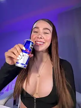 Snapshot of Lanataylor- chatting on February 18, 11:30 pm Lanataylor- online show from February 18, 11:30 pm