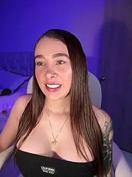 Snapshot of Lanataylor- chatting on February 19, 10:42 pm Lanataylor- online show from February 19, 10:42 pm