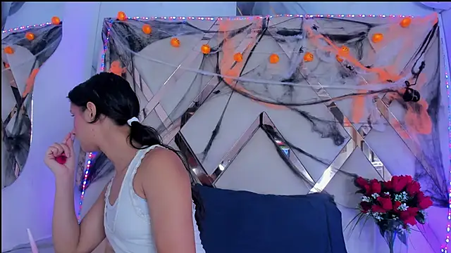 Snapshot of ninaht chatting on October 27, 8:35 pm ninaht online show from October 27, 8:35 pm