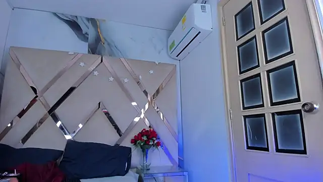 Snapshot of ninaht chatting on November 16, 8:36 pm ninaht online show from November 16, 8:36 pm