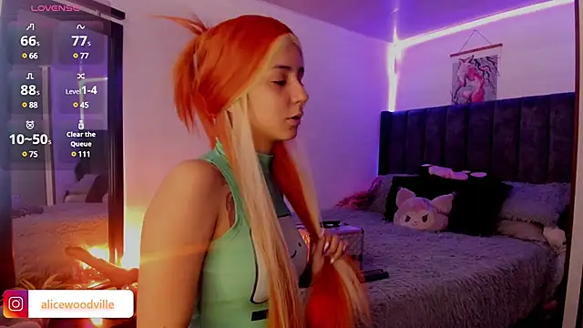 Snapshot of Alice_woodville chatting on February 27, 7:26 pm Alice woodville online show from February 27, 7:26 pm