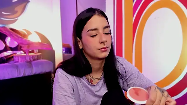 Snapshot of Alice_woodville chatting on September 18, 3:14 pm Alice woodville online show from September 18, 3:14 pm