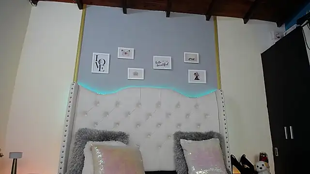 dante ferraraa online show from April 13, 10:59 pm