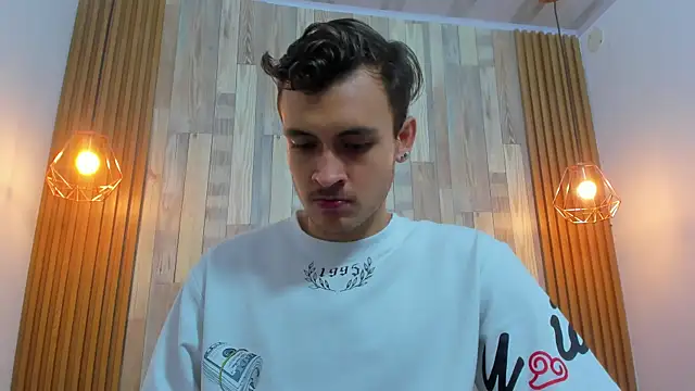 Desmon Clark online show from January 17, 7:08 am