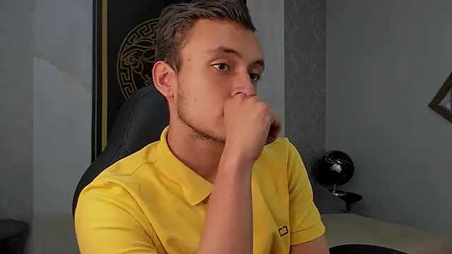 Desmon Clark online show from January 25, 6:23 am