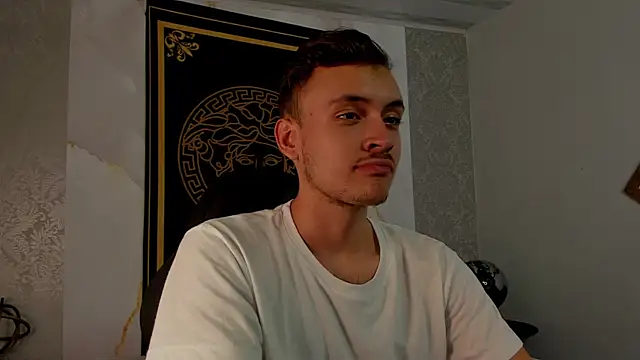 Desmon Clark online show from March 2, 2:41 am