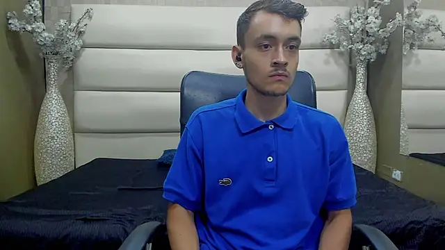 Desmon Clark online show from March 9, 12:31 am