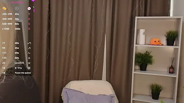 Naughty  Couplles online show from May 5, 3:14 am