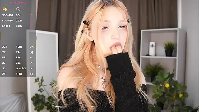 Naughty  Couplles online show from May 31, 3:26 am