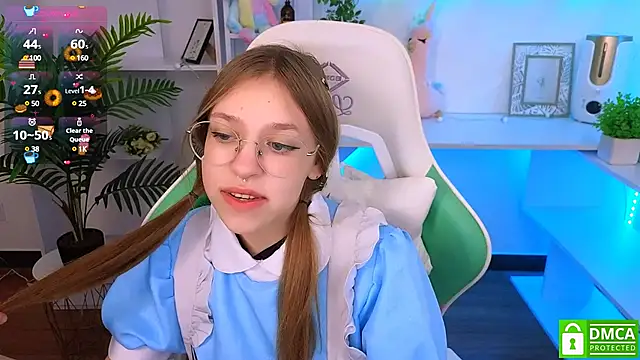 LayriantaVee online show from January 18, 7:17 am