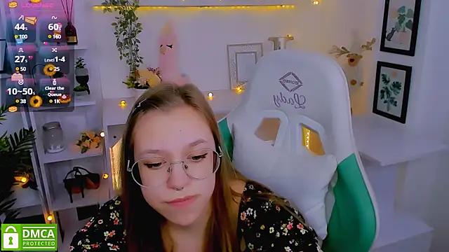 LayriantaVee online show from February 26, 1:08 pm