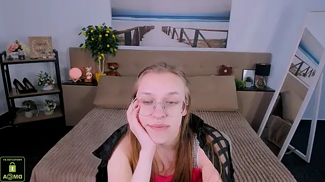 LayriantaVee online show from March 22, 10:39 am