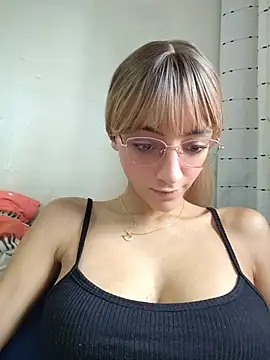 Dani pegin online show from March 24, 1:05 pm