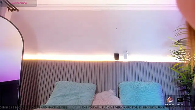 valentina lux online show from March 3, 7:09 pm