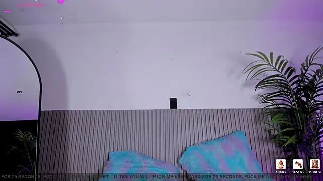 valentina lux online show from March 17, 7:17 pm