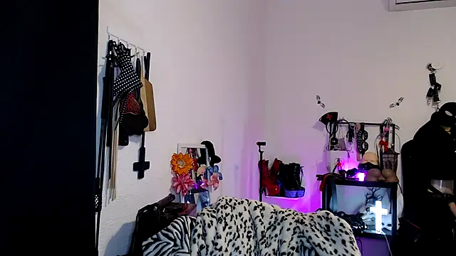 Snapshot of Ryder_D_Bauchery chatting on February 2, 1:48 am Ryder D Bauchery online show from February 2, 1:48 am