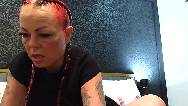 rileyraerhoads online show from October 20, 1:17 am