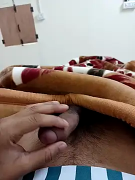 Snapshot of Pussy__1lover69 chatting on December 3, 6:04 am Pussy 1lover69 online show from December 3, 6:04 am